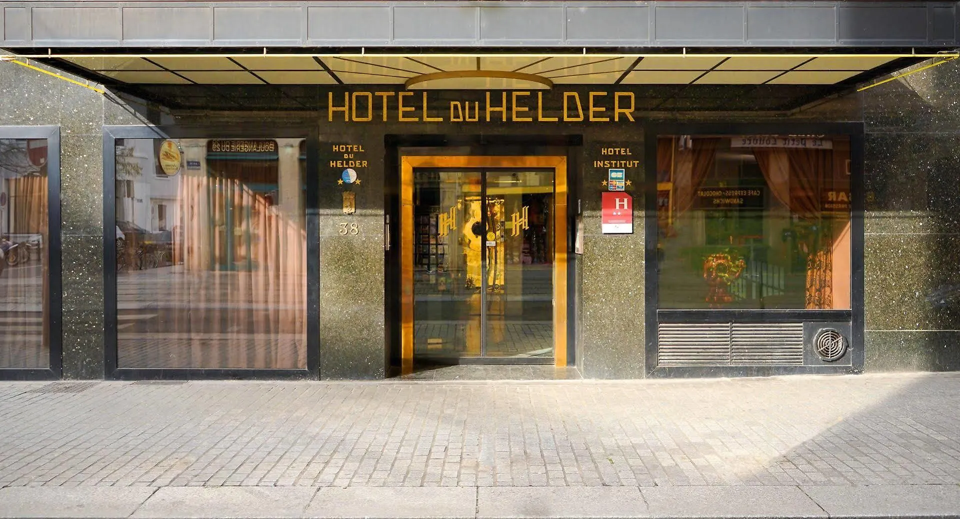 **  Hotel Du Helder Lyon France