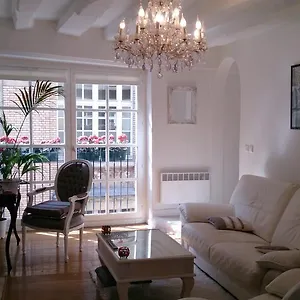 magnifique-appartement-dans-particulier-monument.fr-paris.fr/